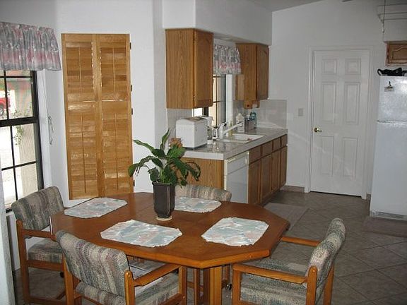 3rd image of 4066 Highlander Ave