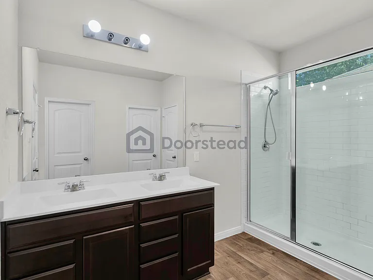 121 Naset Dr — Photo 14