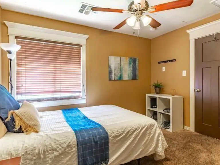 1321 E La Jolla Dr — Photo 18