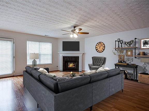 4th image of 591 Shadow Lakes Dr