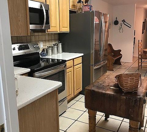 East side of Kitchen