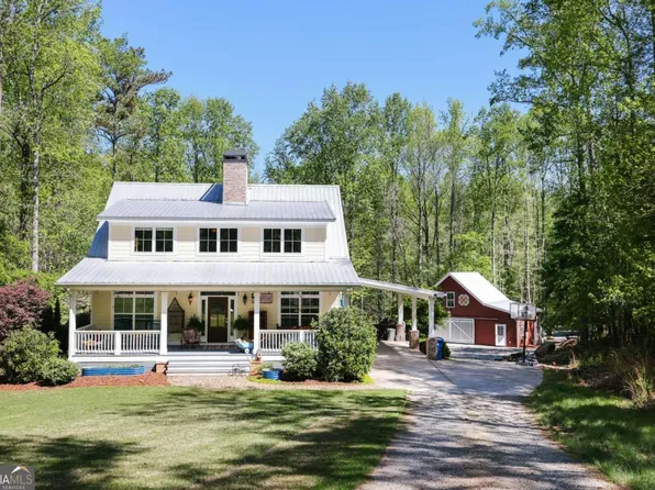 215 Hanover Dr, Bogart, GA 30622