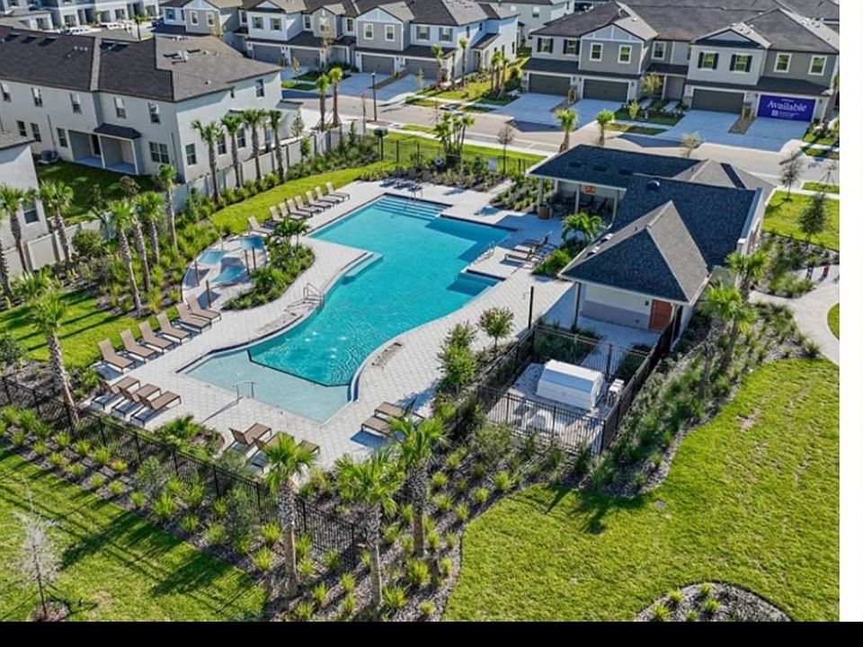 1st image of 8200 Crescent Oaks Dr