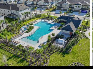 8200 Crescent Oaks Dr, New Port Richey, FL 34655