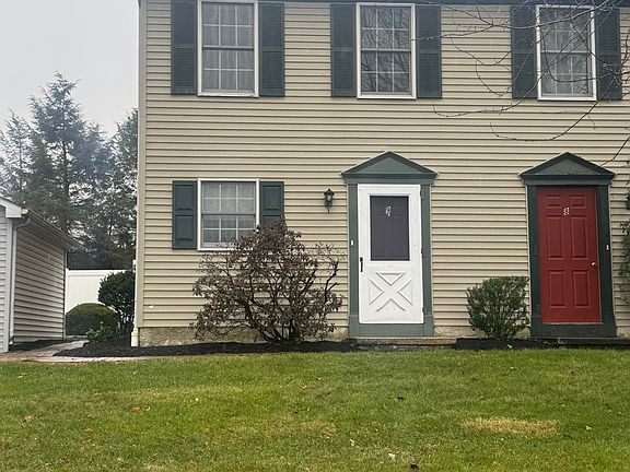 3rd image of 742 Newport Ave #9