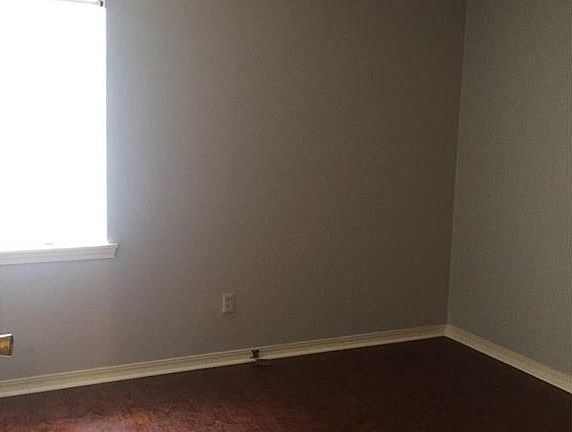 5th image of 7809 Hobbs Dr