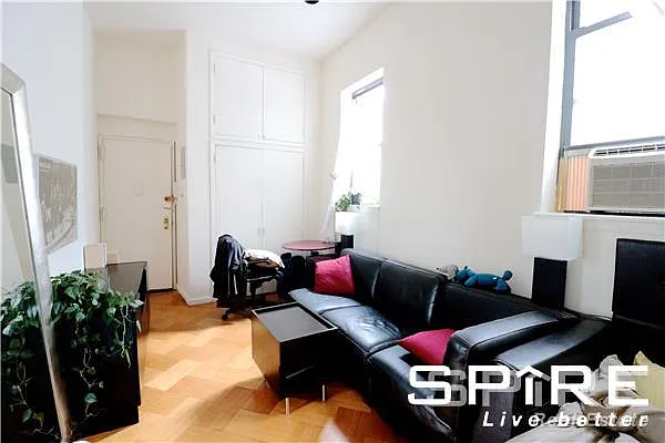Rented by Spire Group | media 10