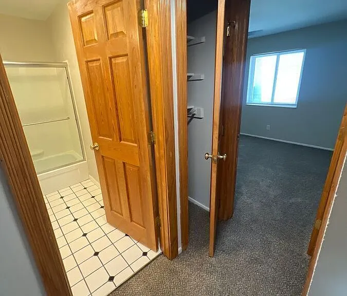 270 E 12th Ave #B8 — Photo 12