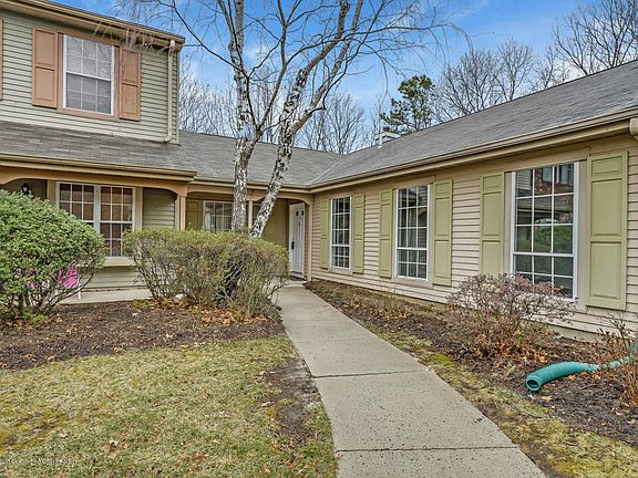 2nd image of 183 Lynn Ct #1000
