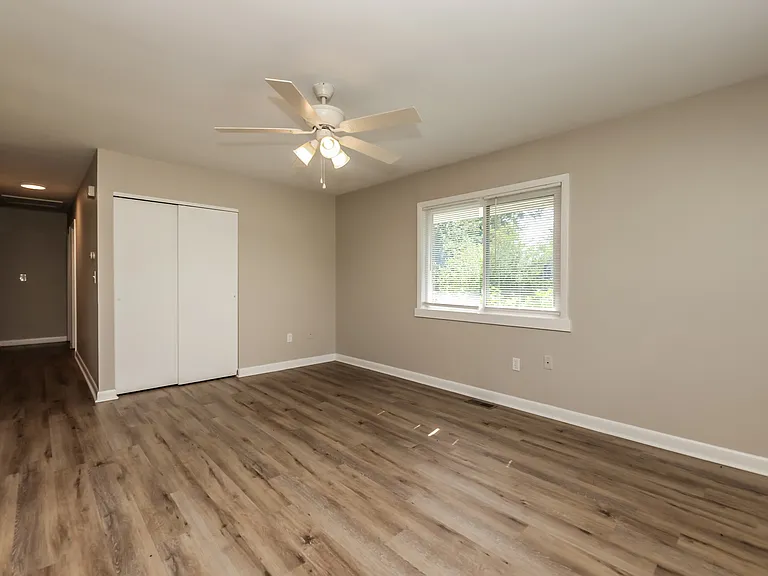 143 Lake St — Photo 3