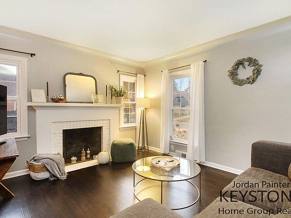 5th image of 530 Marywood Dr NE