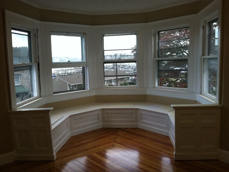 195 Pequot Ave, New London, CT 06320 Zillow