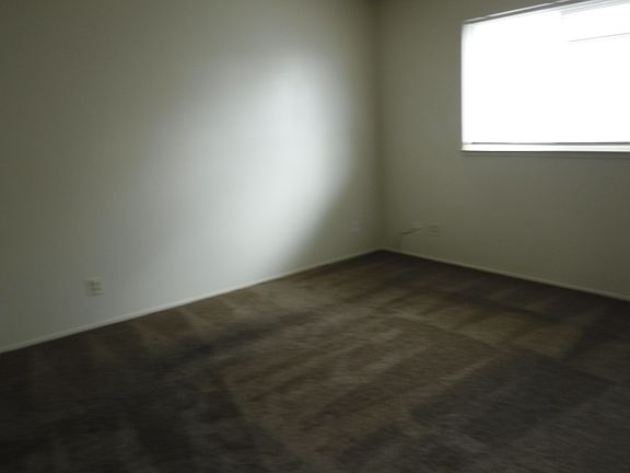 5th image of 1348 Hobart Dr