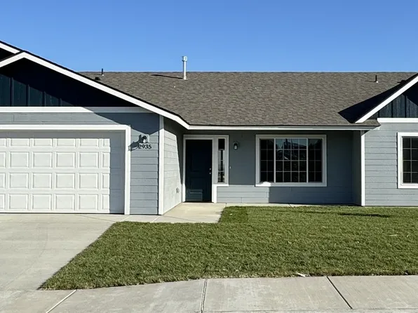 2935 Grouse St, Umatilla, OR 97882