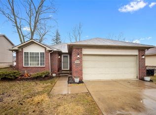 29054 Currier Ave, Westland, MI 48186