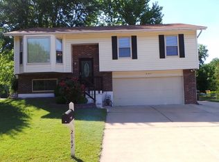 2147 Braxton Ct, Arnold, MO 63010