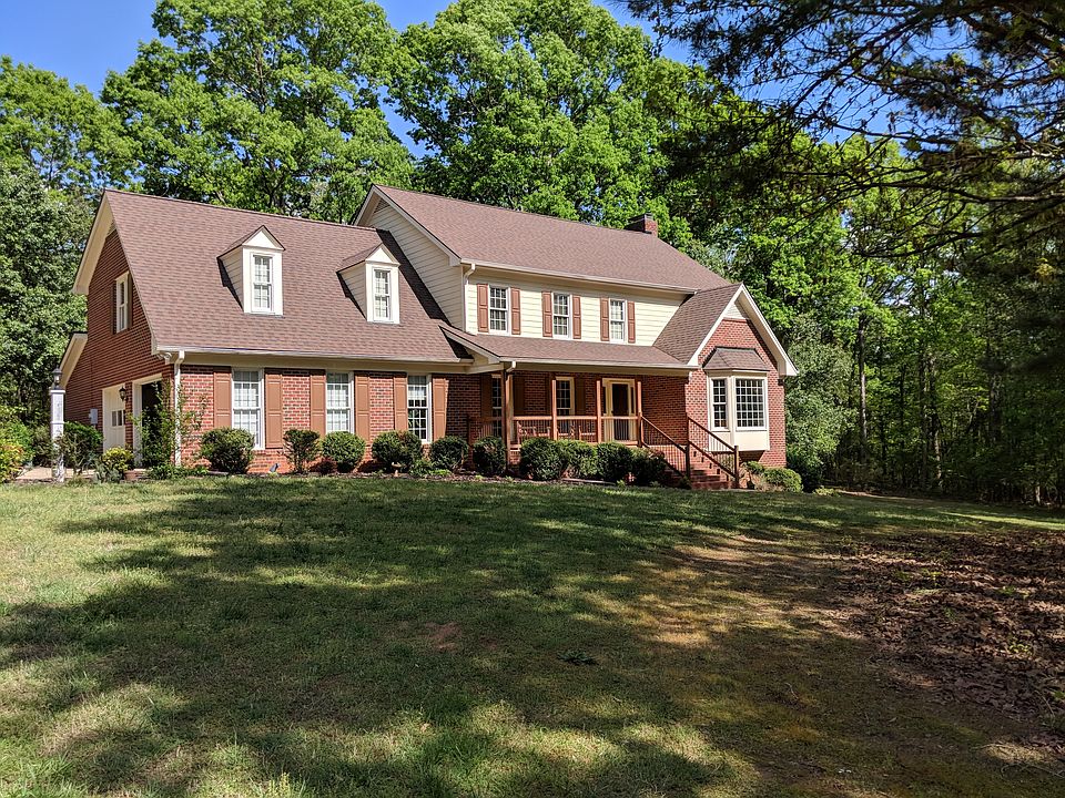 Beautiful home on 1.86 acres