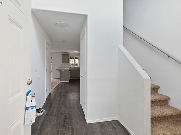 4th image of 1124 W 31st St