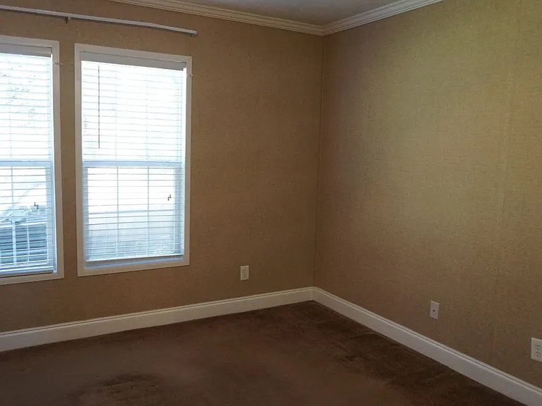3876 Rowell Rd — Photo 29