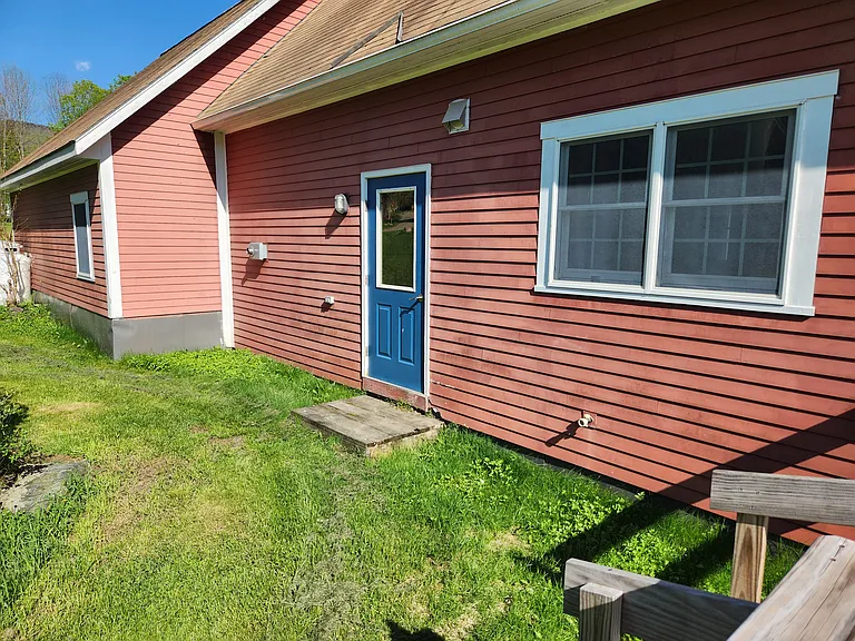 109 N Hollow Rd — Photo 39