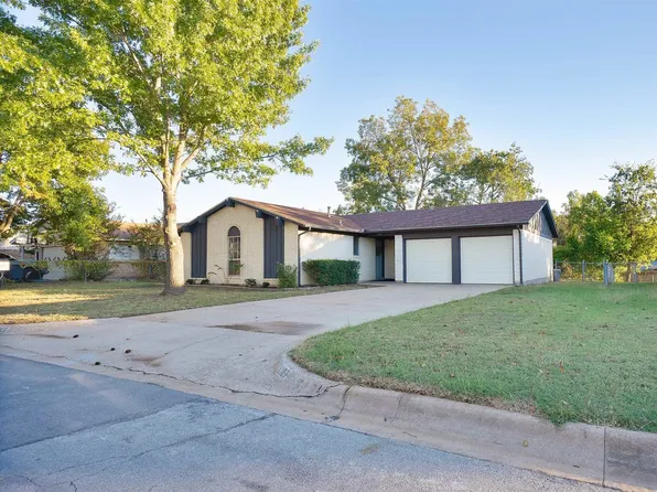 1107 Julie St, Weatherford, TX 76086