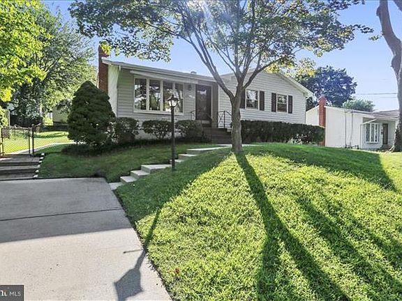 2nd image of 12915 Penrose St