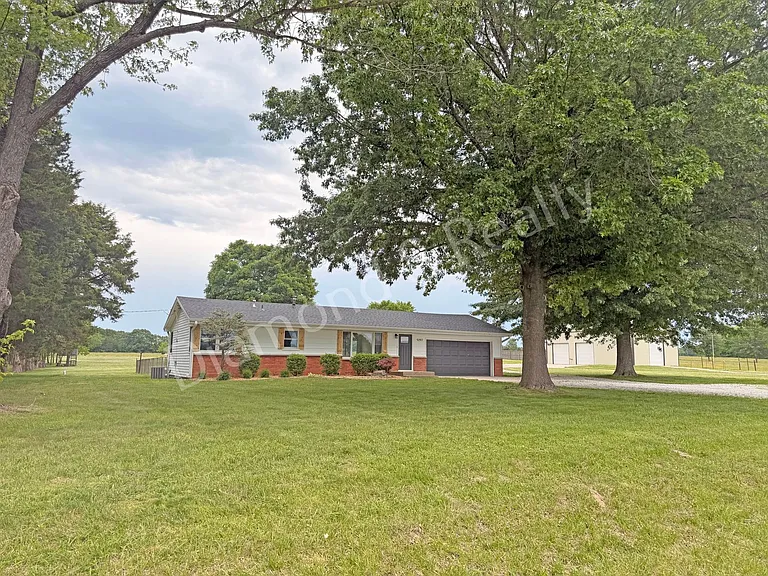 9297 E State Highway D — Photo 1