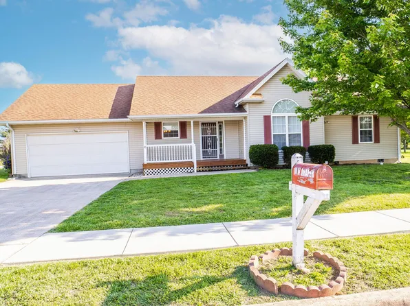 10 W Draper Street, Fair Grove, MO 65648