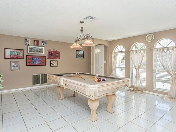 5th image of 2037 Sugarbush Dr