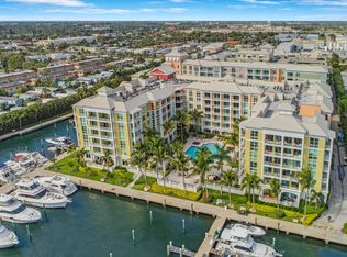 806 E Windward Way #PENTHOUSE 16, Lantana, FL 33462