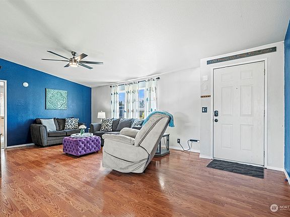 4th image of 1502 W Yelm Avenue #3