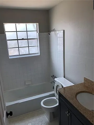 3701 Houma Blvd #204 — Photo 6