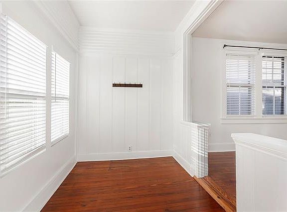 3rd image of 2631 General Taylor St