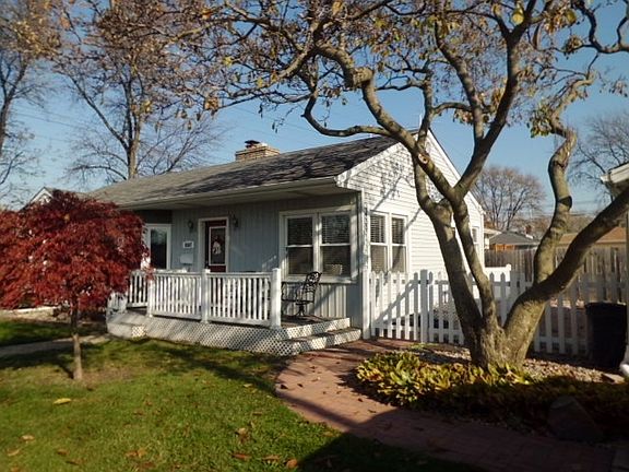 2nd image of 8507 Johnston St