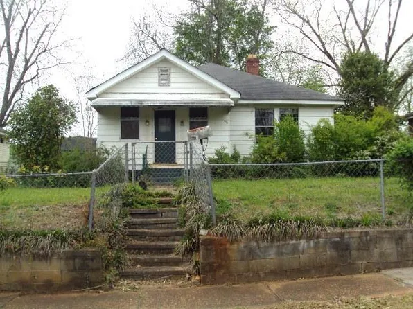 406 G St, Thomaston, GA 30286