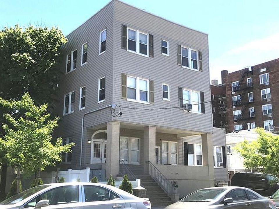 1st image of 144 121st Bch Unit 3A