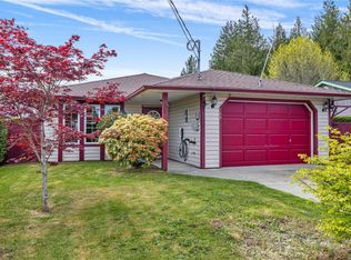 769 Phillips St, Parksville, BC V9P 1A7