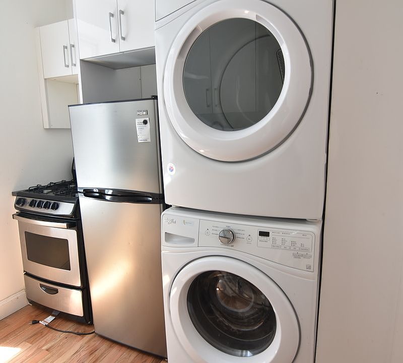 1st image of 22 Saint Nicholas Pl APT 44