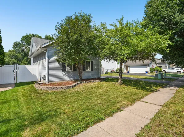 905 Walnut St, Farmington, MN 55024