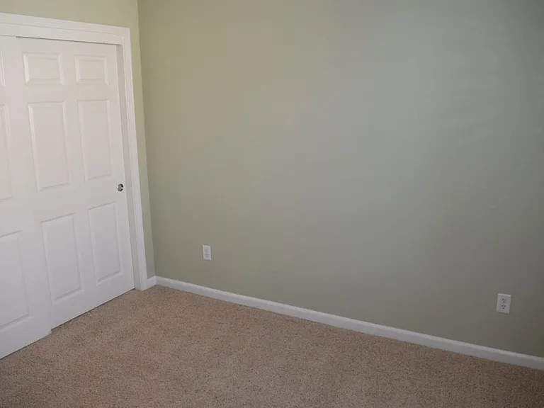 1378 Seymour Cir — Photo 9