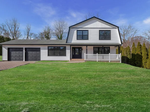 3 Maryanne Court, Huntington, NY 11743