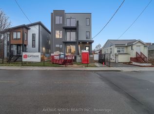 96 Jolliet Ave #4, Ottawa, ON K1L5H2