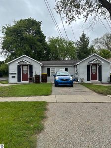 817 Crosslanes St, Mount Pleasant, MI, 48858