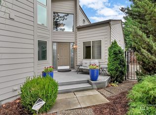 4530 N Savannah Ln, Garden City, ID 83714