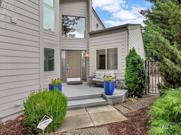4530 N Savannah Ln, Garden City, ID 83714