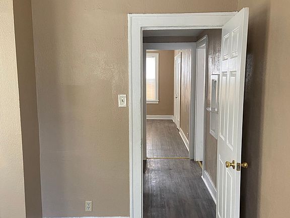 3rd image of 803 E Ashby Pl #2