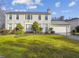 18917 Cross Country Ln, Gaithersburg, MD 20879