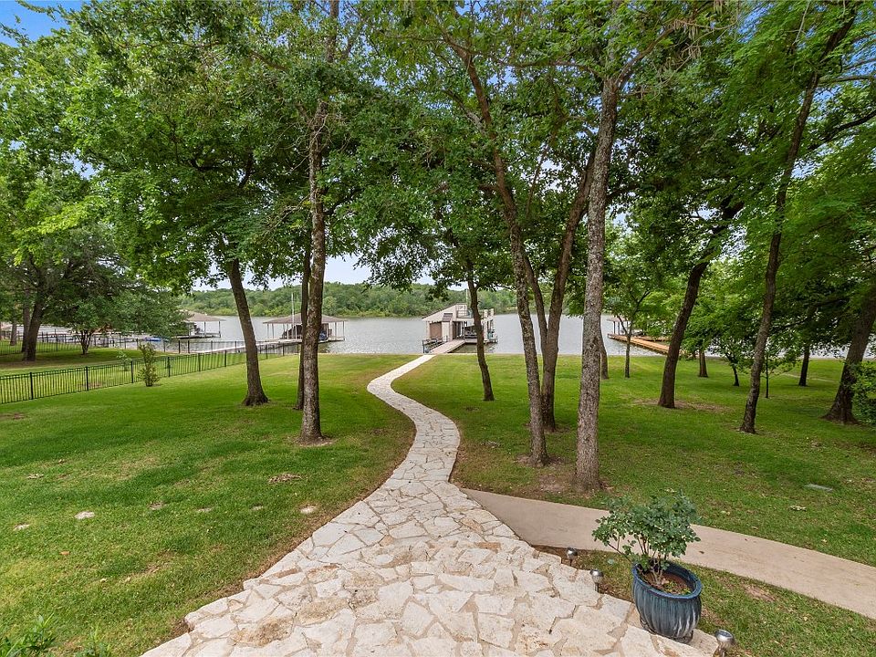 215 Lakeside Dr, Malakoff, TX 75148 Zillow