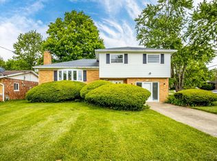 702 W Sharon Rd, Cincinnati, OH 45240