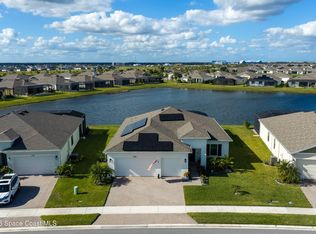 1092 Great Belt Cir, Melbourne, FL 32940